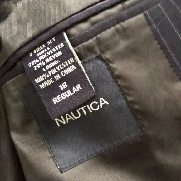 Suit - Picture 2 of 6